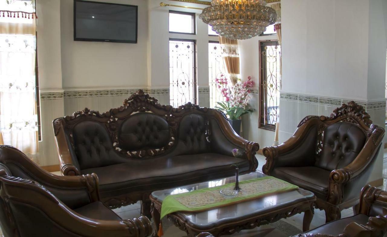 Hotel Wiwi Perkasa 2 Indramayu Esterno foto