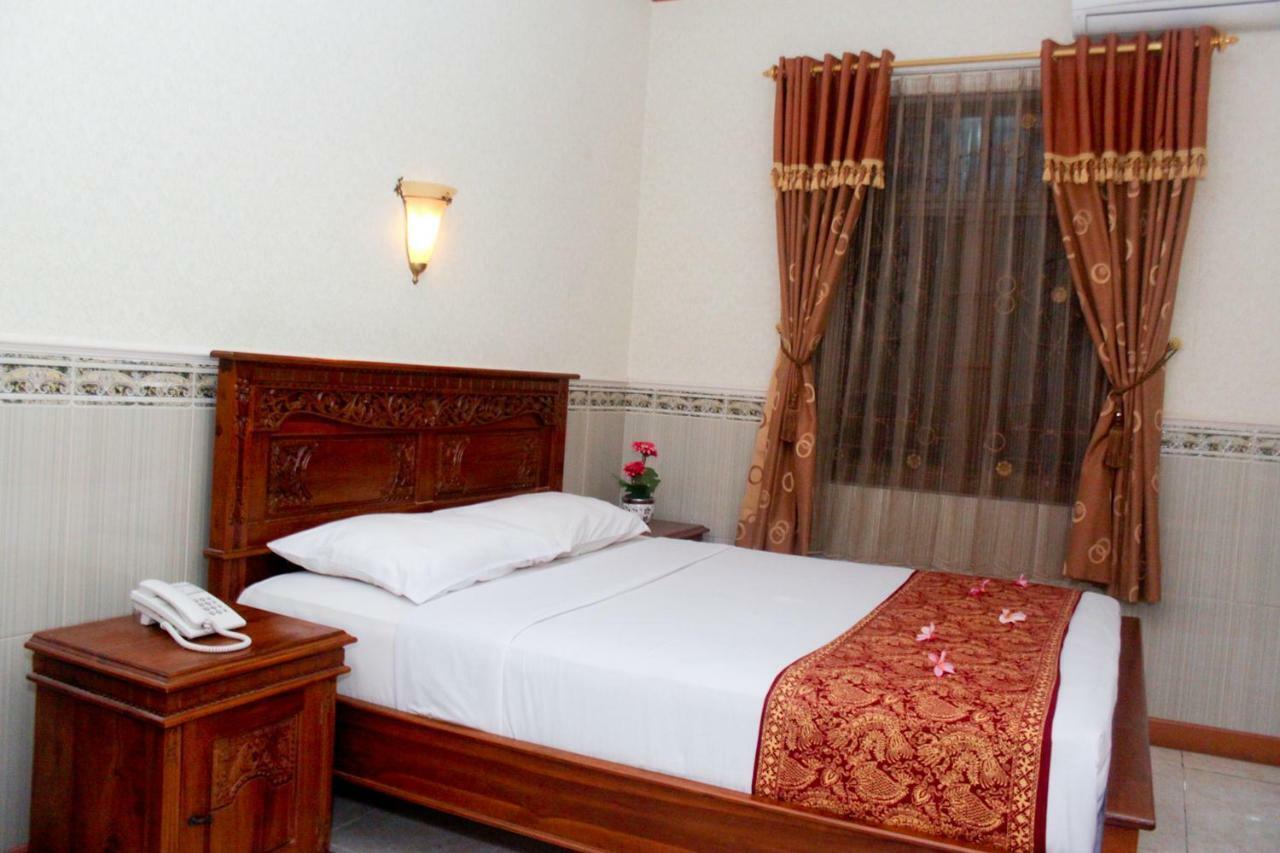 Hotel Wiwi Perkasa 2 Indramayu Esterno foto