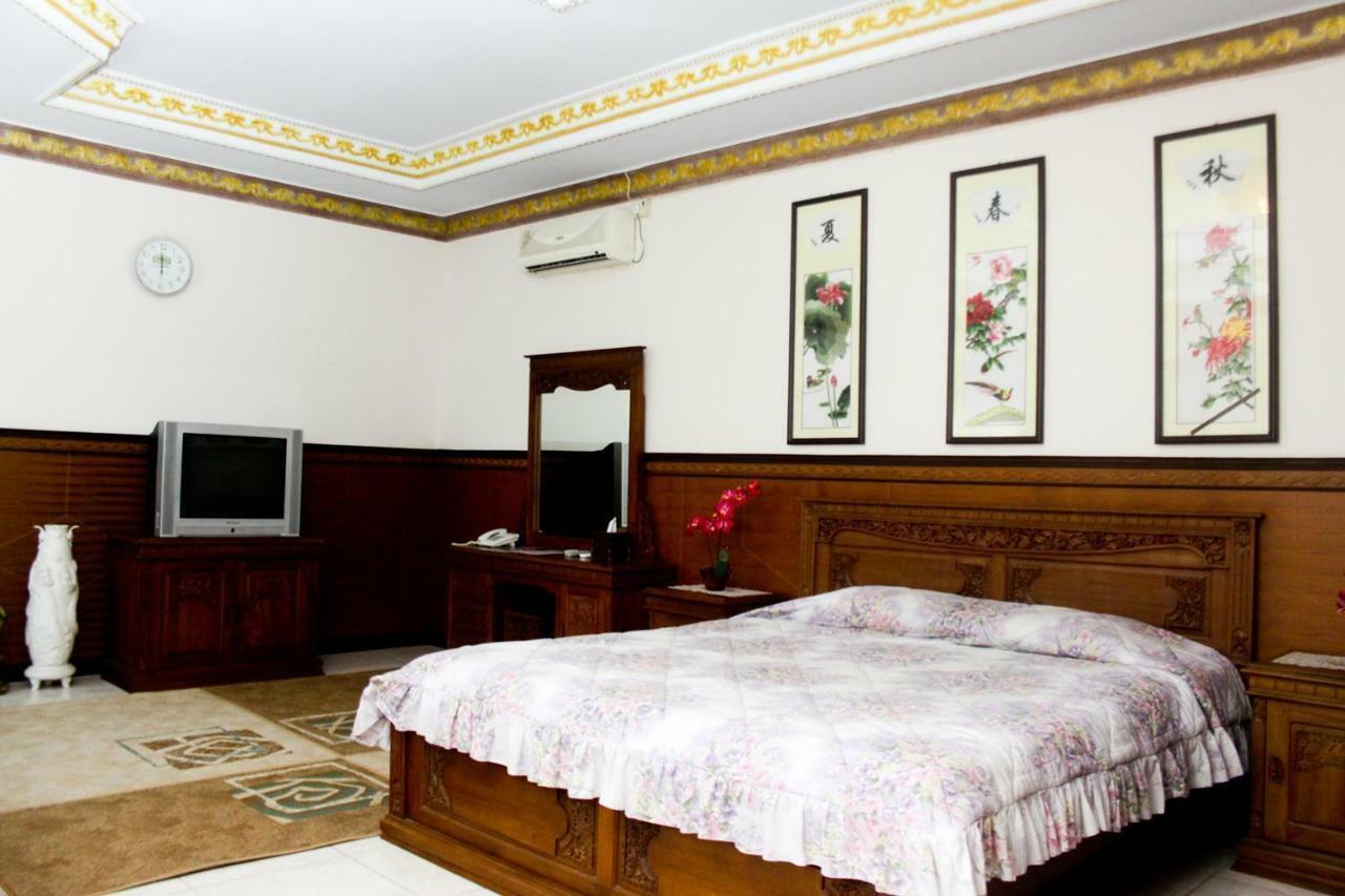 Hotel Wiwi Perkasa 2 Indramayu Esterno foto